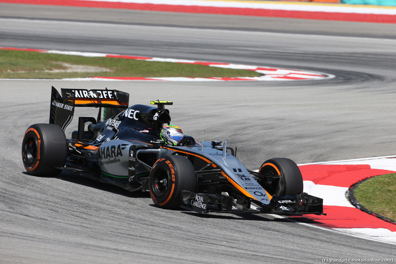 GP MALESIA, 27.03.2015 - Prove Libere 1, Sergio Perez (MEX) Sahara Force India F1 VJM08
