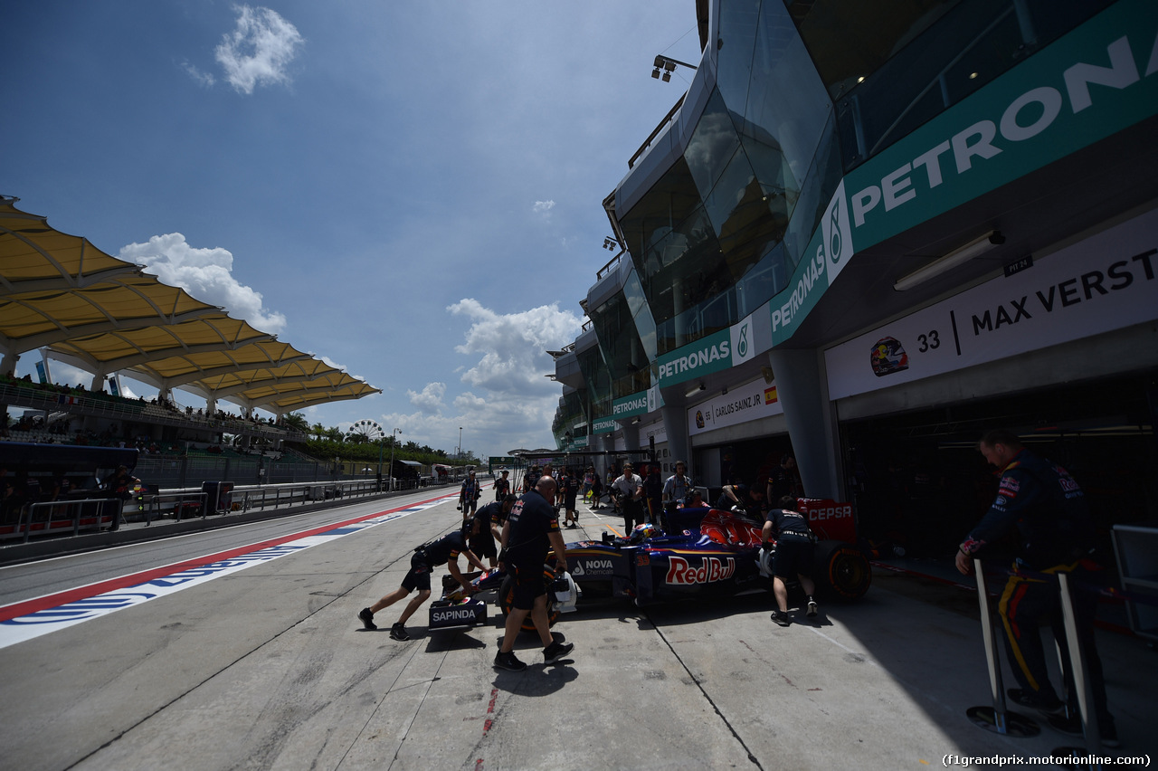 GP MALESIA, 27.03.2015 - Prove Libere 2, Max Verstappen (NED) Scuderia Toro Rosso STR10