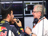 GP MALESIA, 27.03.2015 - Free Practice 1, Daniel Ricciardo (AUS) Red Bull Racing RB11 e Helmut Marko (AUT), Red Bull Racing, Red Bull Advisor