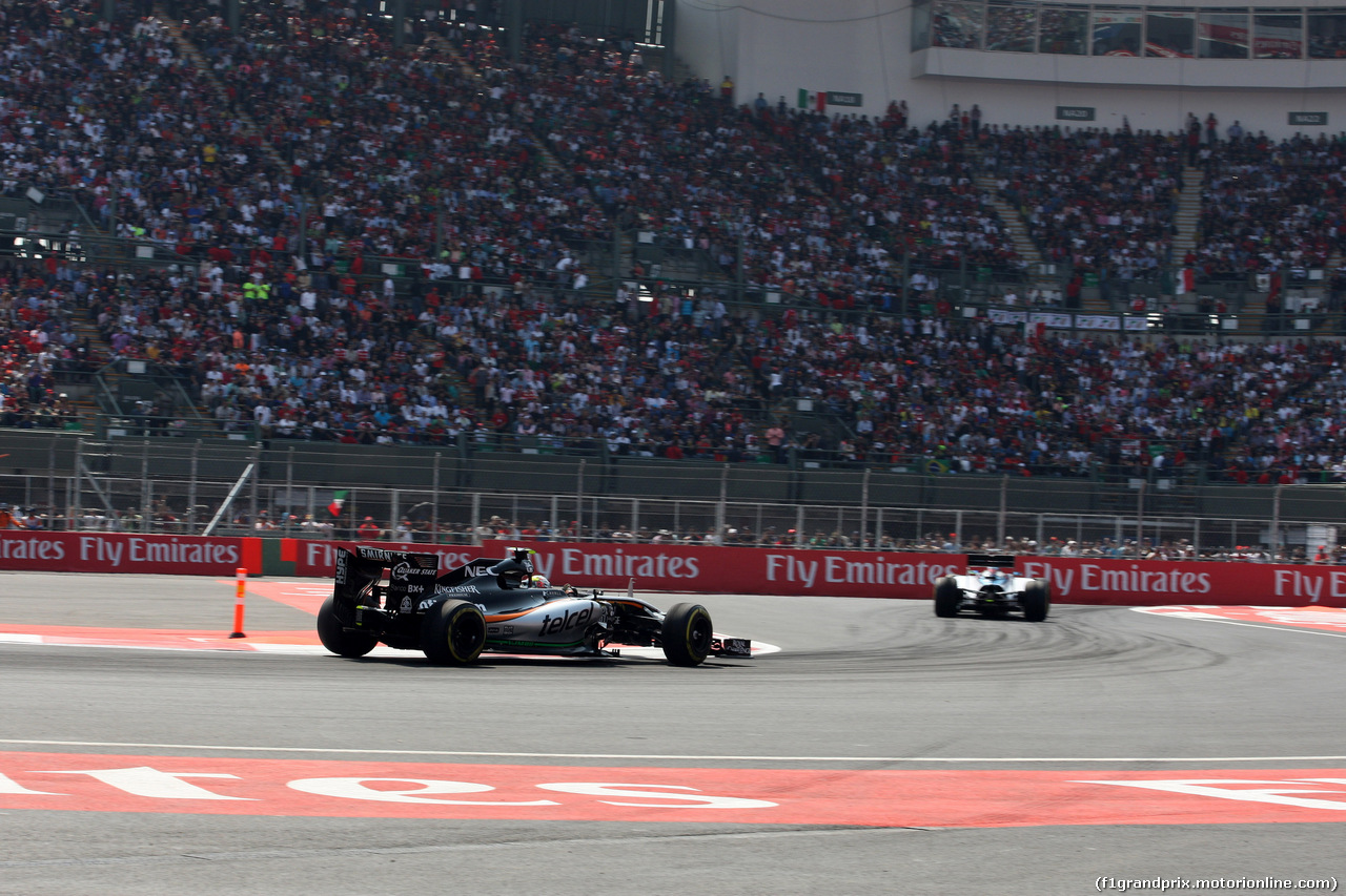 GP MESSICO, 01.11.2015 - Gara, Sergio Perez (MEX) Sahara Force India F1 VJM08