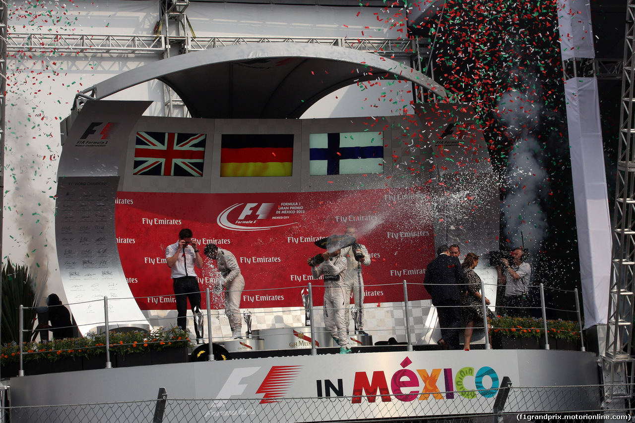 GP MESSICO, 01.11.2015 - Gara, 1st position Nico Rosberg (GER) Mercedes AMG F1 W06, 2à Lewis Hamilton (GBR) Mercedes AMG F1 W06 e terzo Valtteri Bottas (FIN) Williams F1 Team FW37