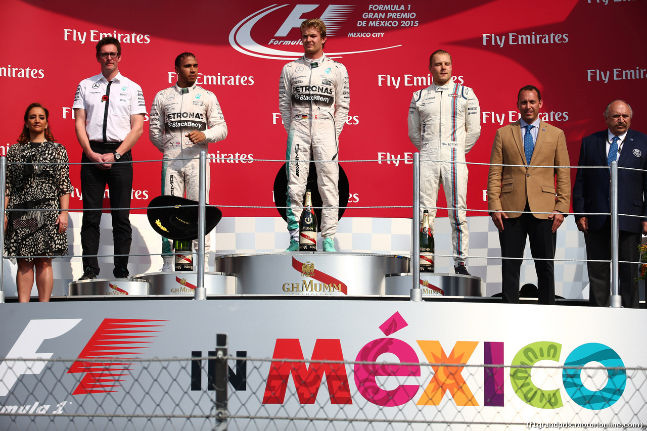 GP MESSICO, 01.11.2015 - Gara, 1st position Nico Rosberg (GER) Mercedes AMG F1 W06, secondo Lewis Hamilton (GBR) Mercedes AMG F1 W06 e terzo Valtteri Bottas (FIN) Williams F1 Team FW37