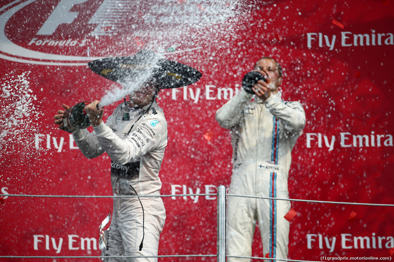 GP MESSICO, 01.11.2015 - Gara, Nico Rosberg (GER) Mercedes AMG F1 W06 vincitore e terzo Valtteri Bottas (FIN) Williams F1 Team FW37