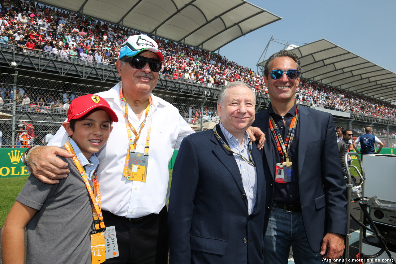 GP MESSICO, 01.11.2015 - Gara, (L-R) Carlos Slim Helu, Jean Todt (FRA), President FIA e Carlos Slim Domit