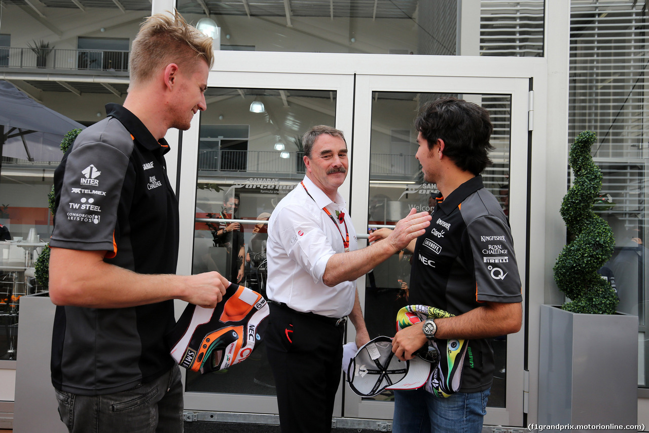 GP MESSICO, 29.10.2015 - Nico Hulkenberg (GER) Sahara Force India F1 VJM08, Nigel Mansell (GBR) e Sergio Perez (MEX) Sahara Force India F1 VJM08