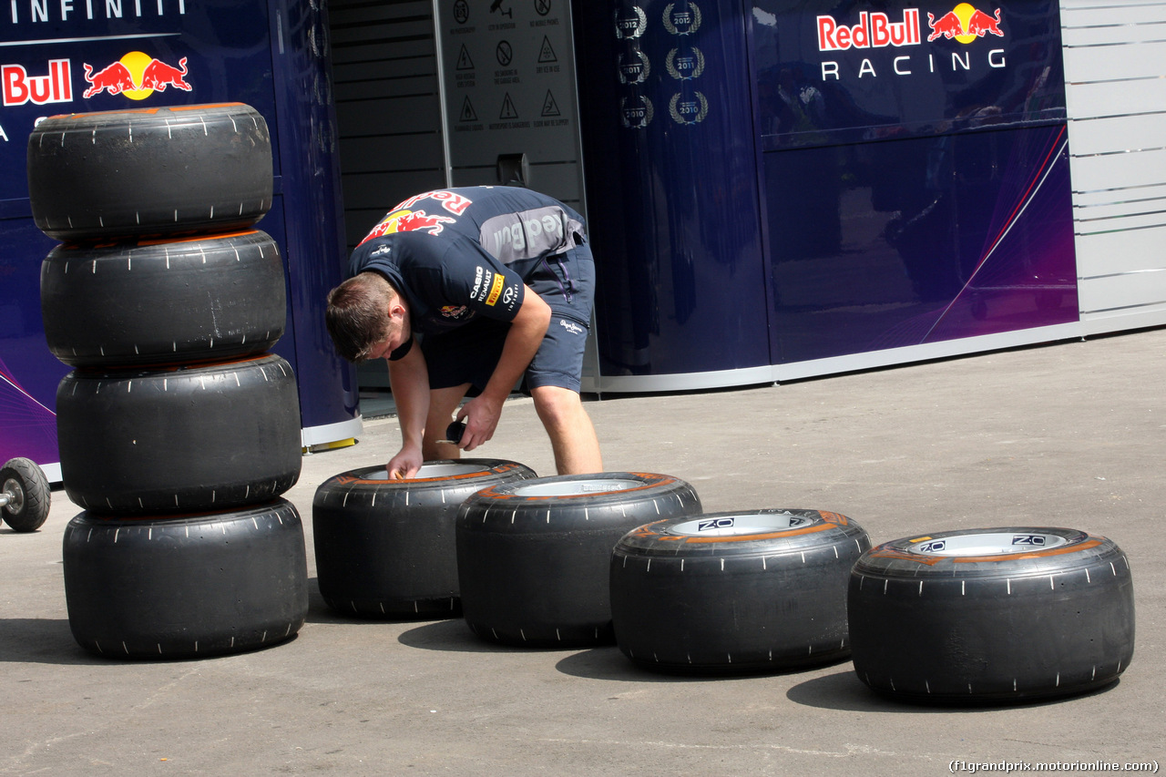 GP MESSICO, 29.10.2015 - Pirelli Tyres e OZ Wheels