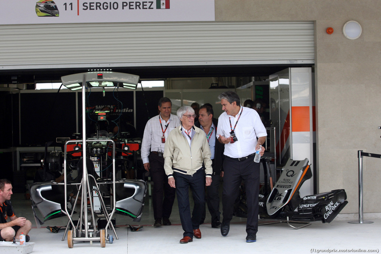 GP MESSICO, 29.10.2015 - Bernie Ecclestone (GBR), President e CEO of FOM e Pasquale Lattuneddu (ITA), FOM