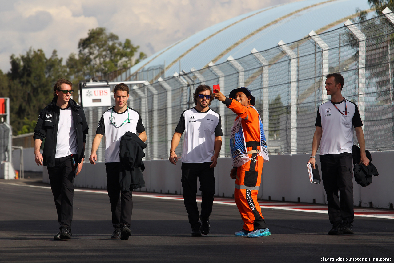 GP MESSICO, 29.10.2015 - Fernando Alonso (ESP) McLaren Honda MP4-30