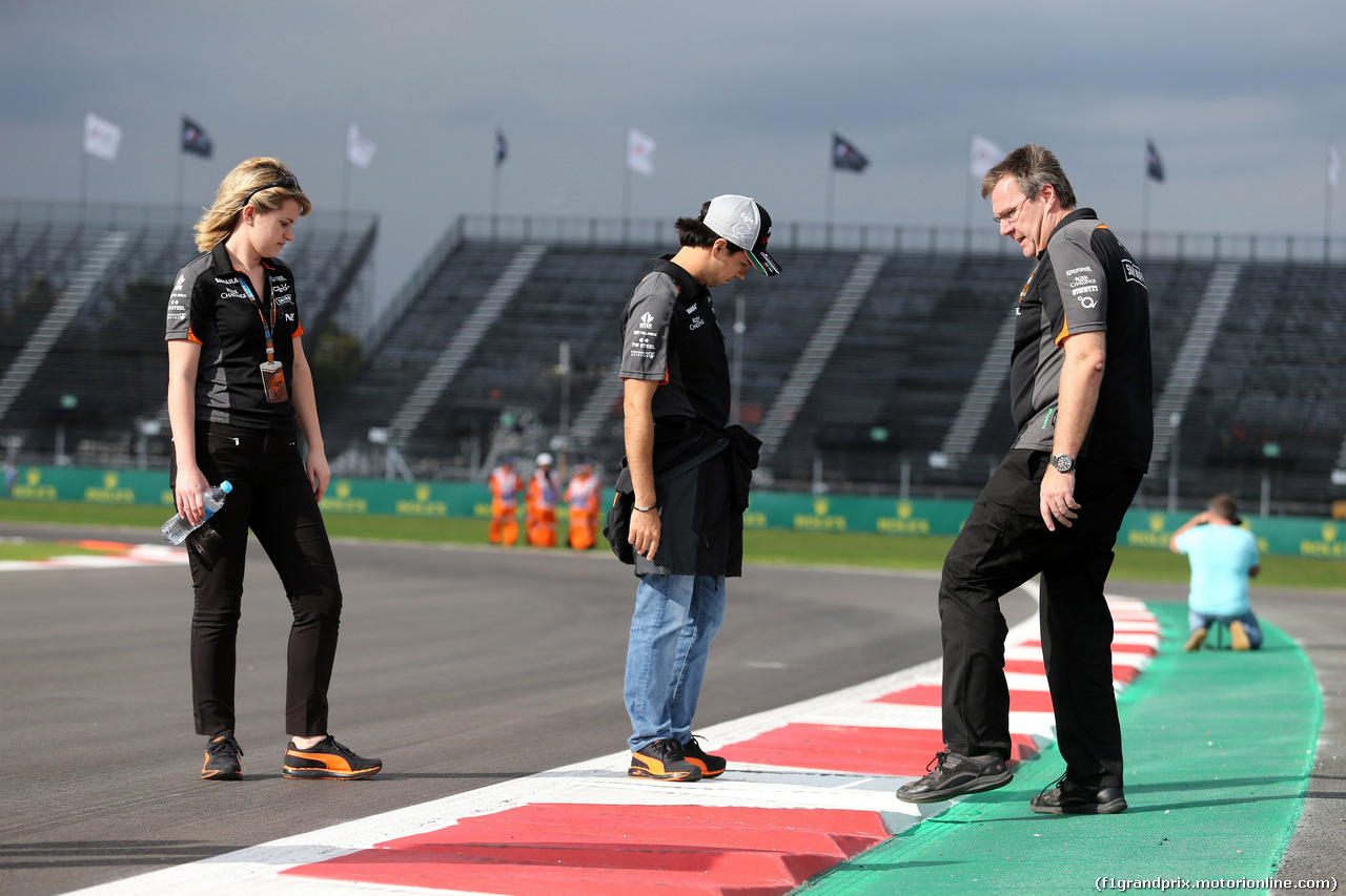 GP MESSICO, 29.10.2015 - Sergio Perez (MEX) Sahara Force India F1 VJM08