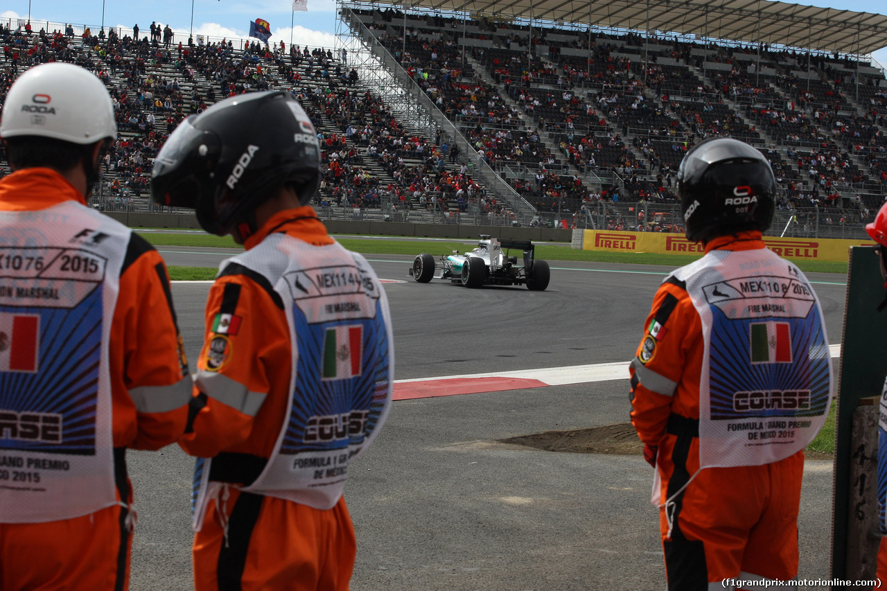 GP MESSICO, 31.10.2015- Prove Libere 3, Lewis Hamilton (GBR) Mercedes AMG F1 W06