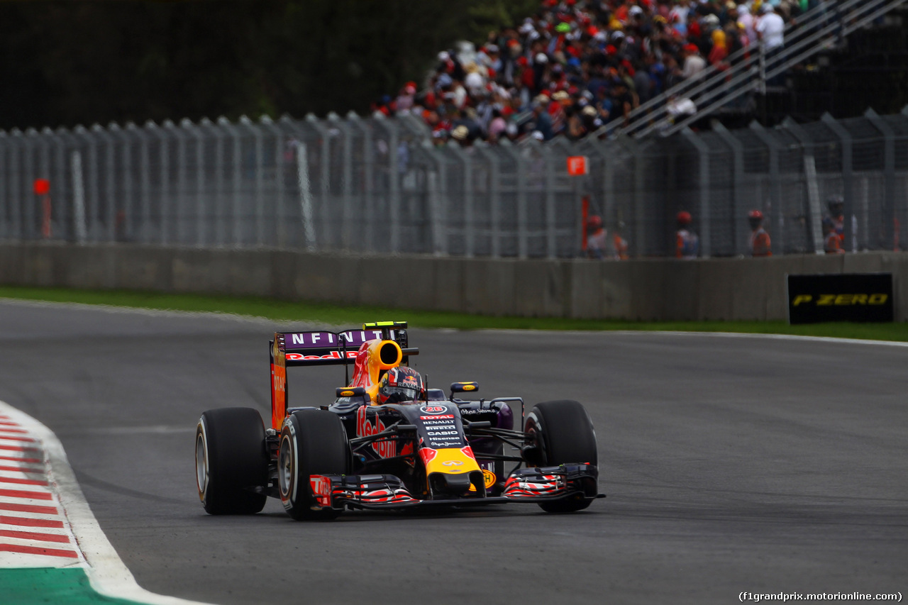 GP MESSICO, 31.10.2015- Prove Libere 3, Daniil Kvyat (RUS) Red Bull Racing RB11