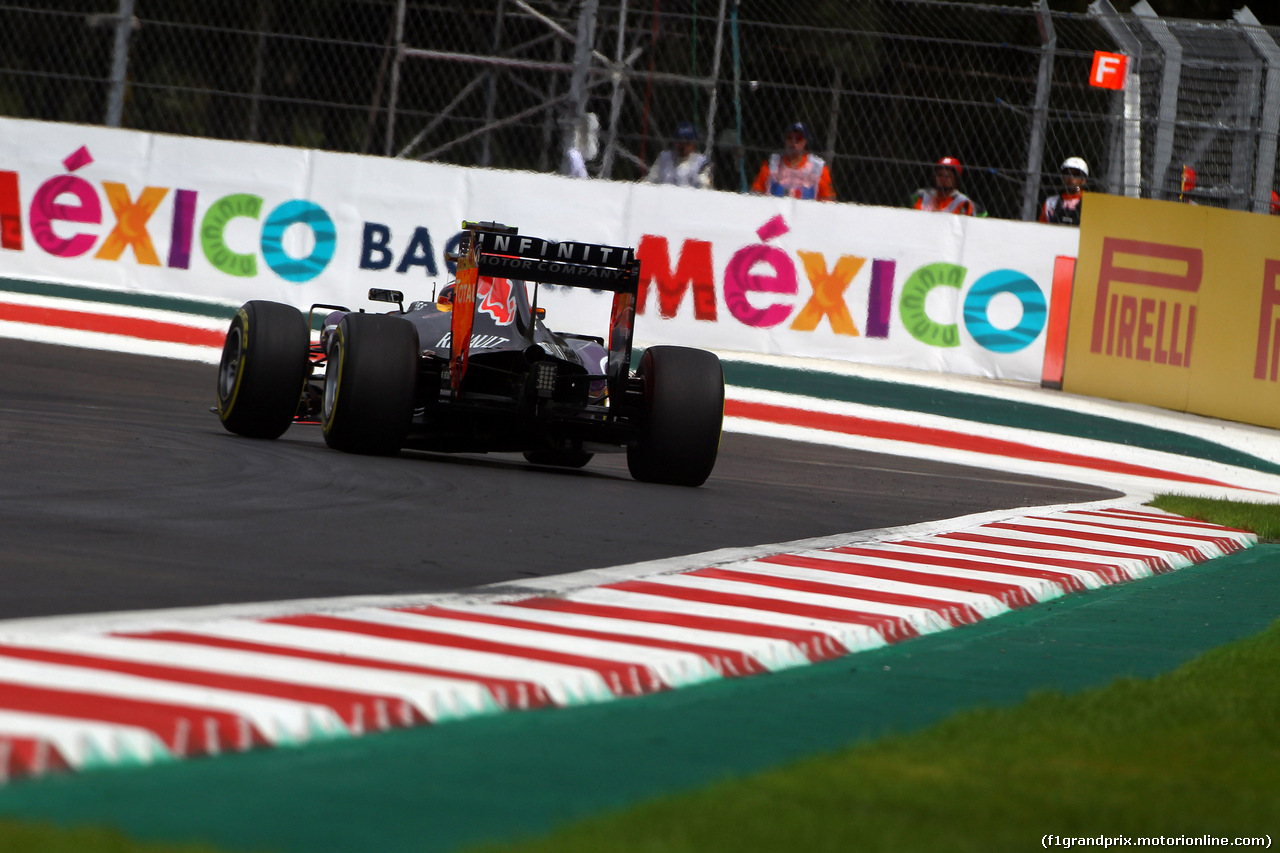 GP MESSICO, 31.10.2015- Prove Libere 3, Daniil Kvyat (RUS) Red Bull Racing RB11