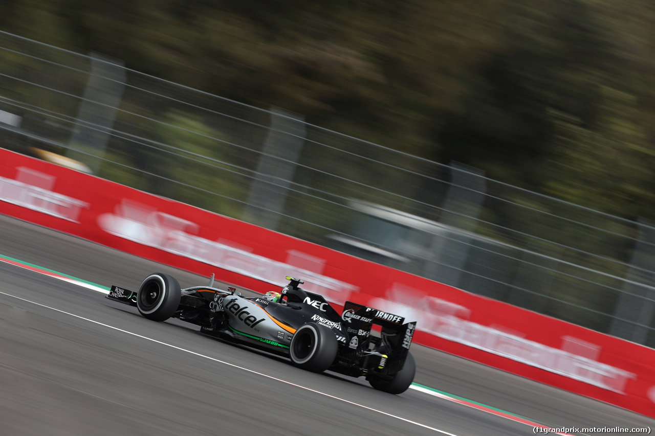 GP MESSICO, 31.10.2015- Prove Libere 3, Sergio Perez (MEX) Sahara Force India F1 VJM08