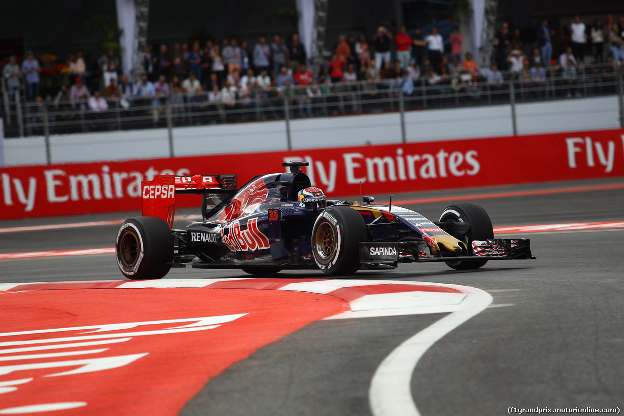 GP MESSICO, 31.10.2015- Qualifiche, Max Verstappen (NED) Scuderia Toro Rosso STR10