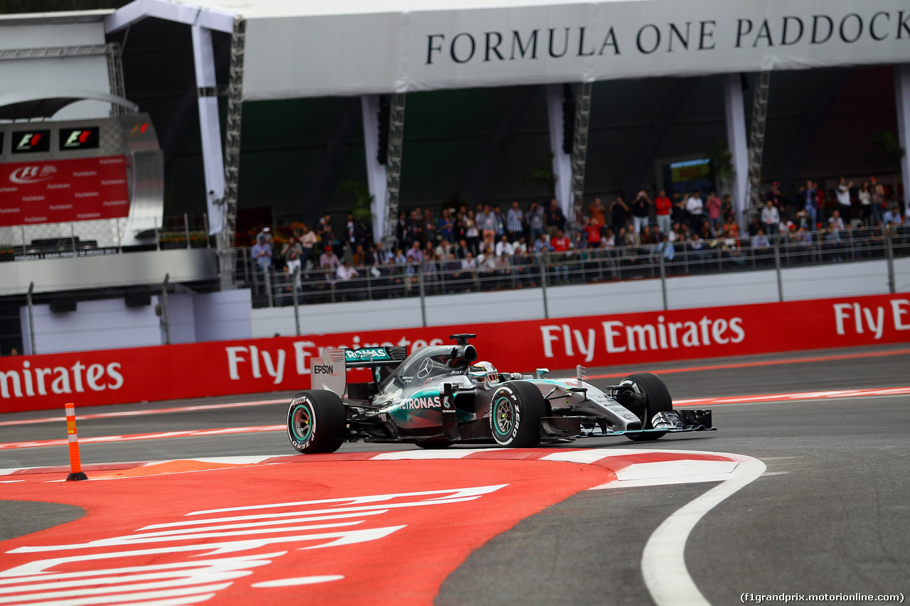 GP MESSICO, 31.10.2015- Qualifiche, Lewis Hamilton (GBR) Mercedes AMG F1 W06