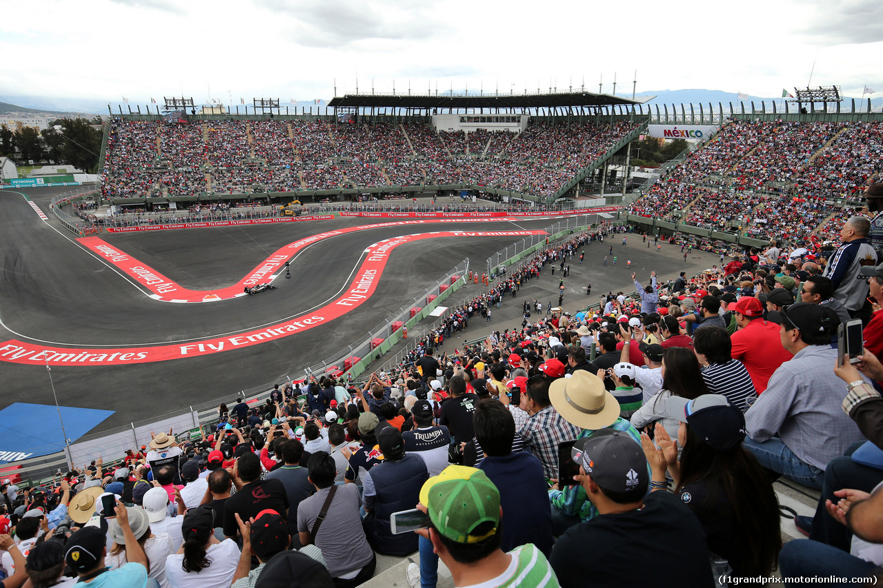 GP MESSICO, 31.10.2015- Qualifiche, Sergio Perez (MEX) Sahara Force India F1 VJM08