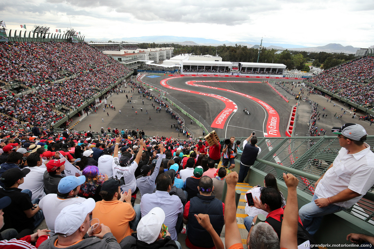 GP MESSICO, 31.10.2015- Qualifiche, Sergio Perez (MEX) Sahara Force India F1 VJM08