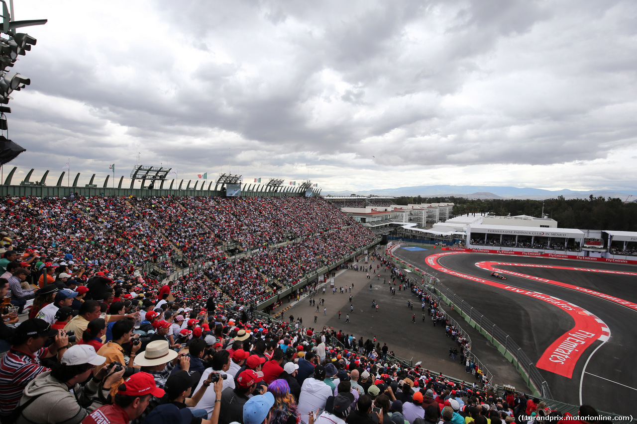 GP MESSICO, 31.10.2015- Qualifiche, Daniil Kvyat (RUS) Red Bull Racing RB11