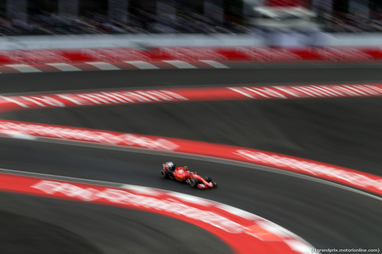 GP MESSICO, 31.10.2015- Qualifiche, Kimi Raikkonen (FIN) Ferrari SF15-T