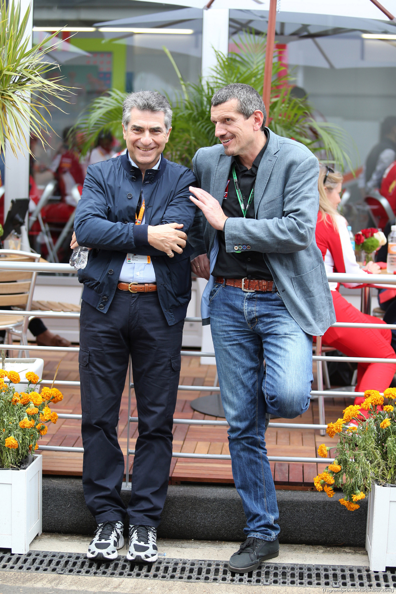GP MESSICO, 31.10.2015- Qualifiche, Guenther Steiner (ITA) Haas F1 Team Prinicipal (R)