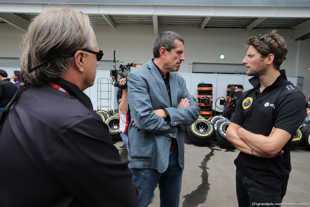 GP MESSICO, 31.10.2015- (L-R) Gene Haas (USA), head of the Haas F1 Team, Guenther Steiner (ITA) Haas F1 Team Prinicipal e Romain Grosjean (FRA) Lotus F1 Team E23
