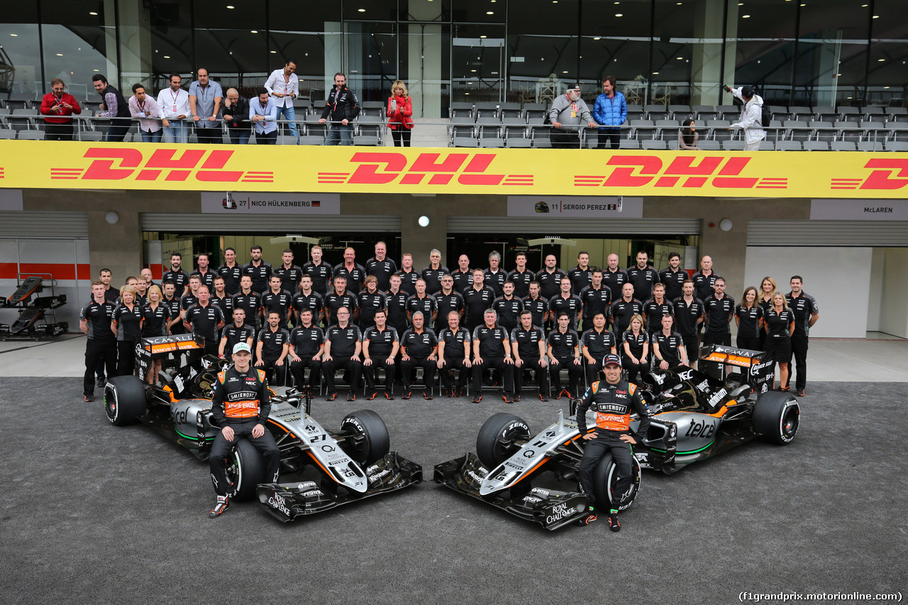 GP MESSICO, 31.10.2015- Sahara Force India F1 VJM08 family photo.