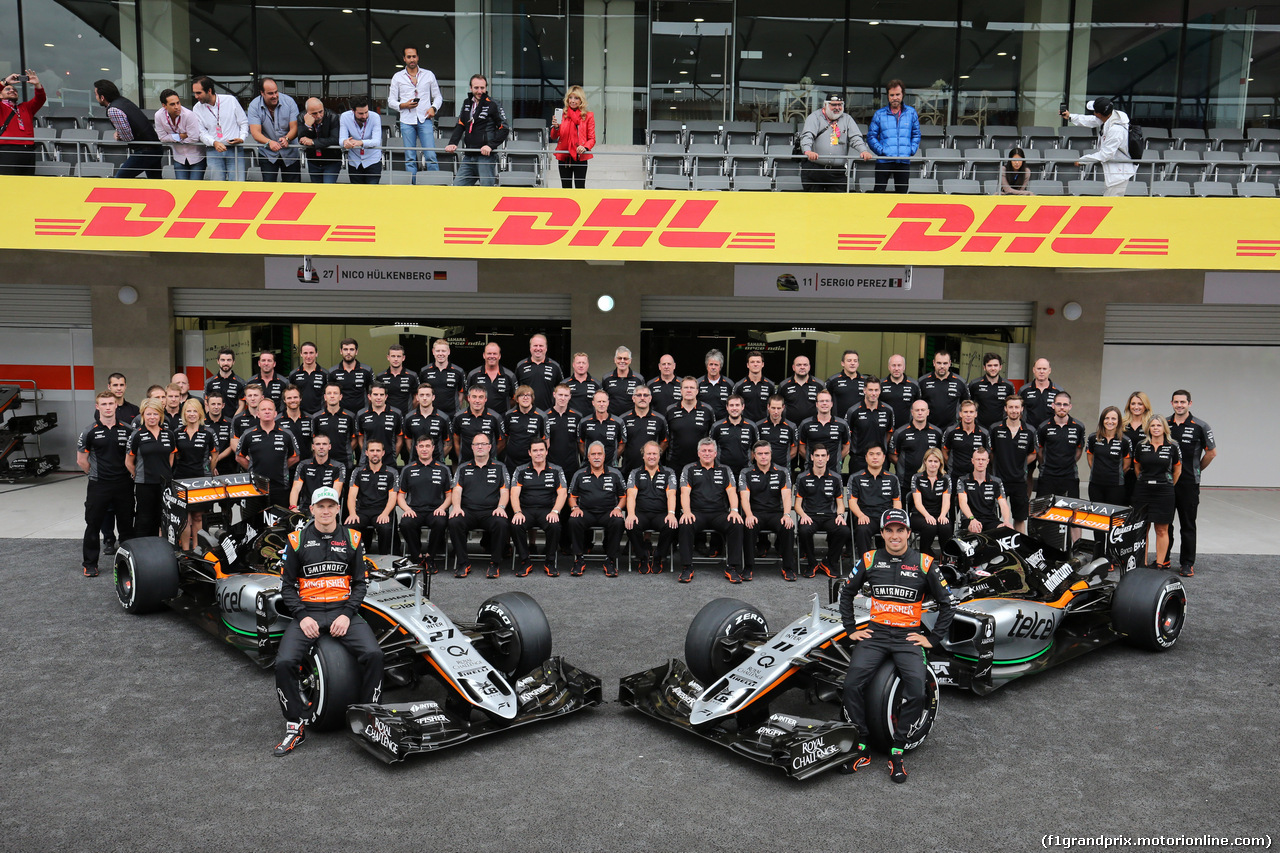 GP MESSICO, 31.10.2015- Sahara Force India F1 VJM08 family photo.