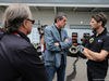 GP MESSICO, 31.10.2015- (L-R) Gene Haas (USA), head of the Haas F1 Team, Guenther Steiner (ITA) Haas F1 Team Prinicipal e Romain Grosjean (FRA) Lotus F1 Team E23