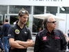 GP MESSICO, 31.10.2015- Romain Grosjean (FRA) Lotus F1 Team E23 e Gene Haas (USA), head of the Haas F1 Team