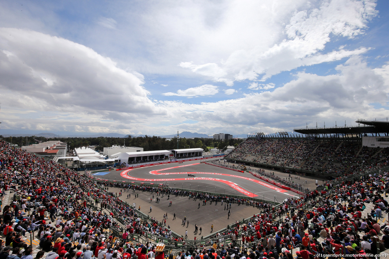 GP MESSICO, 30.10.2015 - Prove Libere 1, Sergio Perez (MEX) Sahara Force India F1 VJM08