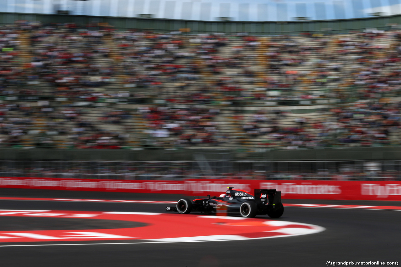 GP MESSICO, 30.10.2015 - Prove Libere 1, Jenson Button (GBR)  McLaren Honda MP4-30.