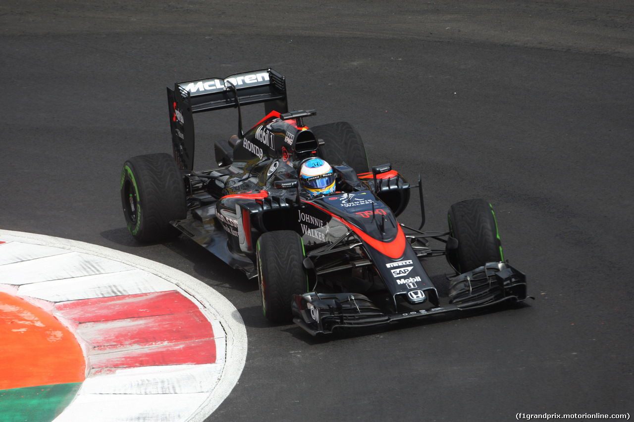 GP MESSICO, 30.10.2015 - Prove Libere 1, Fernando Alonso (ESP) McLaren Honda MP4-30