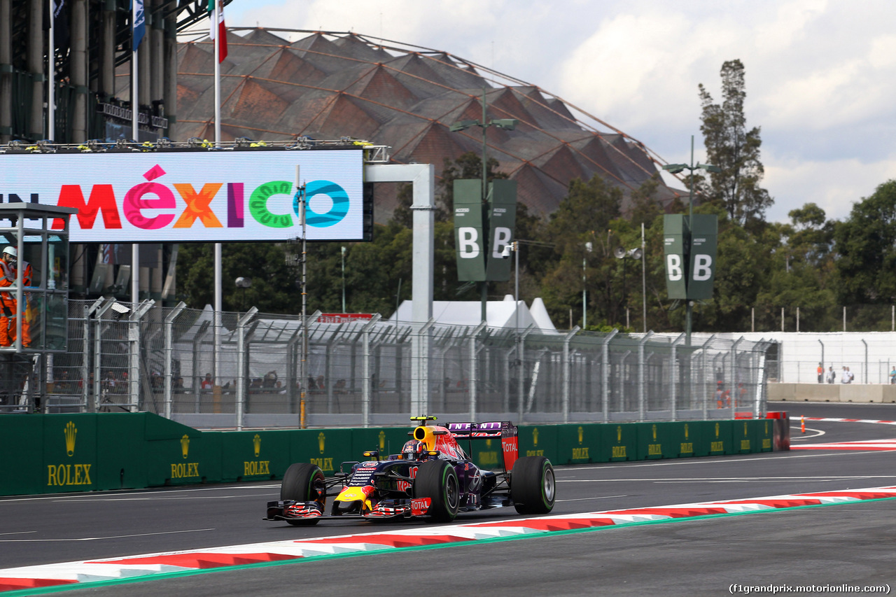 GP MESSICO, 30.10.2015 - Prove Libere 1, Daniil Kvyat (RUS) Red Bull Racing RB11