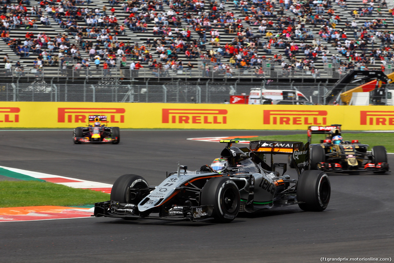 GP MESSICO, 30.10.2015 - Prove Libere 1, Sergio Perez (MEX) Sahara Force India F1 VJM08