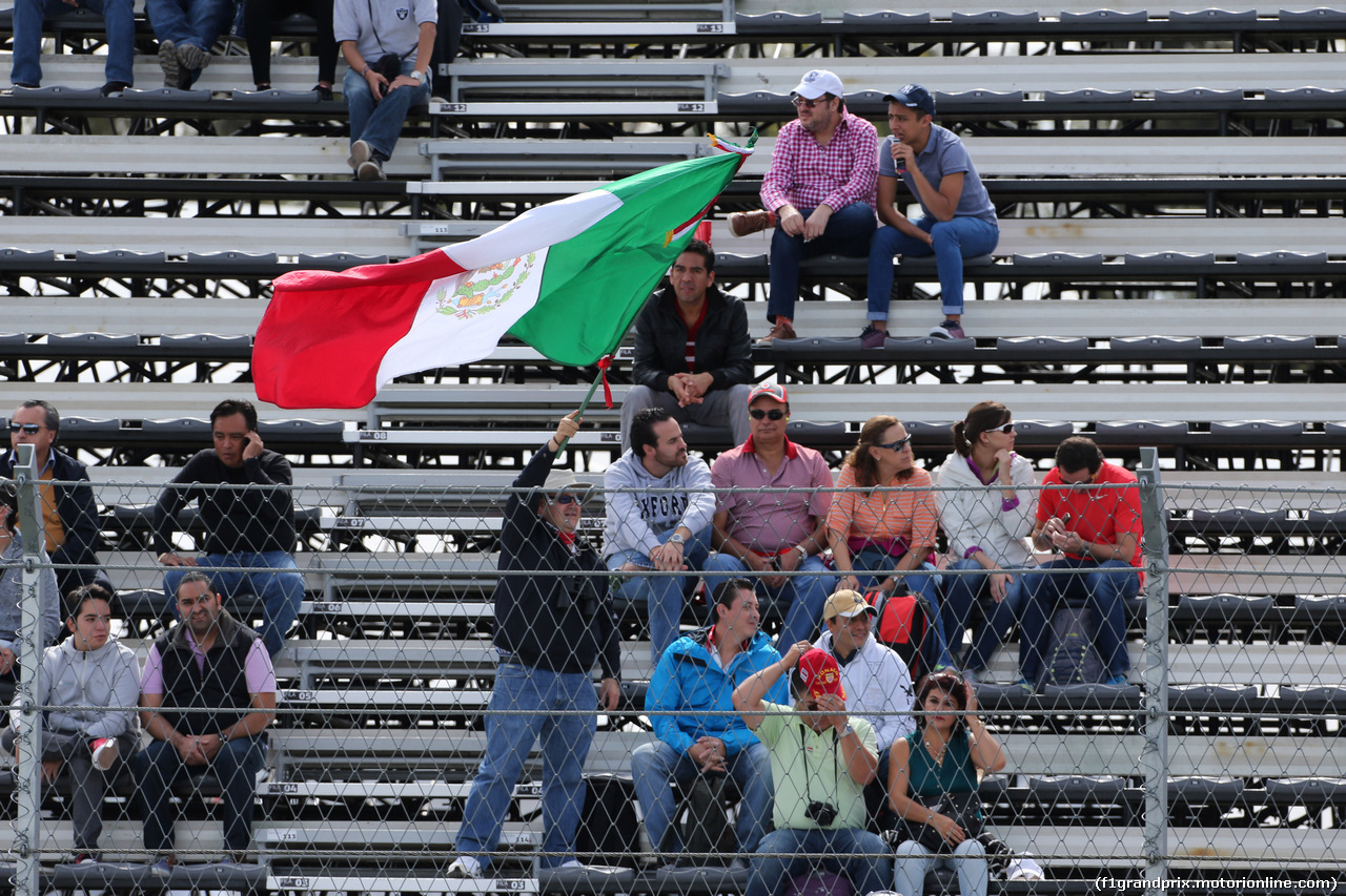GP MESSICO, 30.10.2015 - Prove Libere 1, Fans