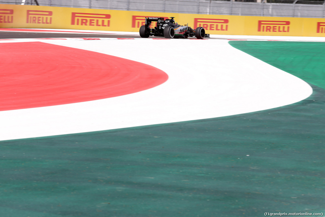 GP MESSICO, 30.10.2015 - Prove Libere 1, Sergio Perez (MEX) Sahara Force India F1 VJM08