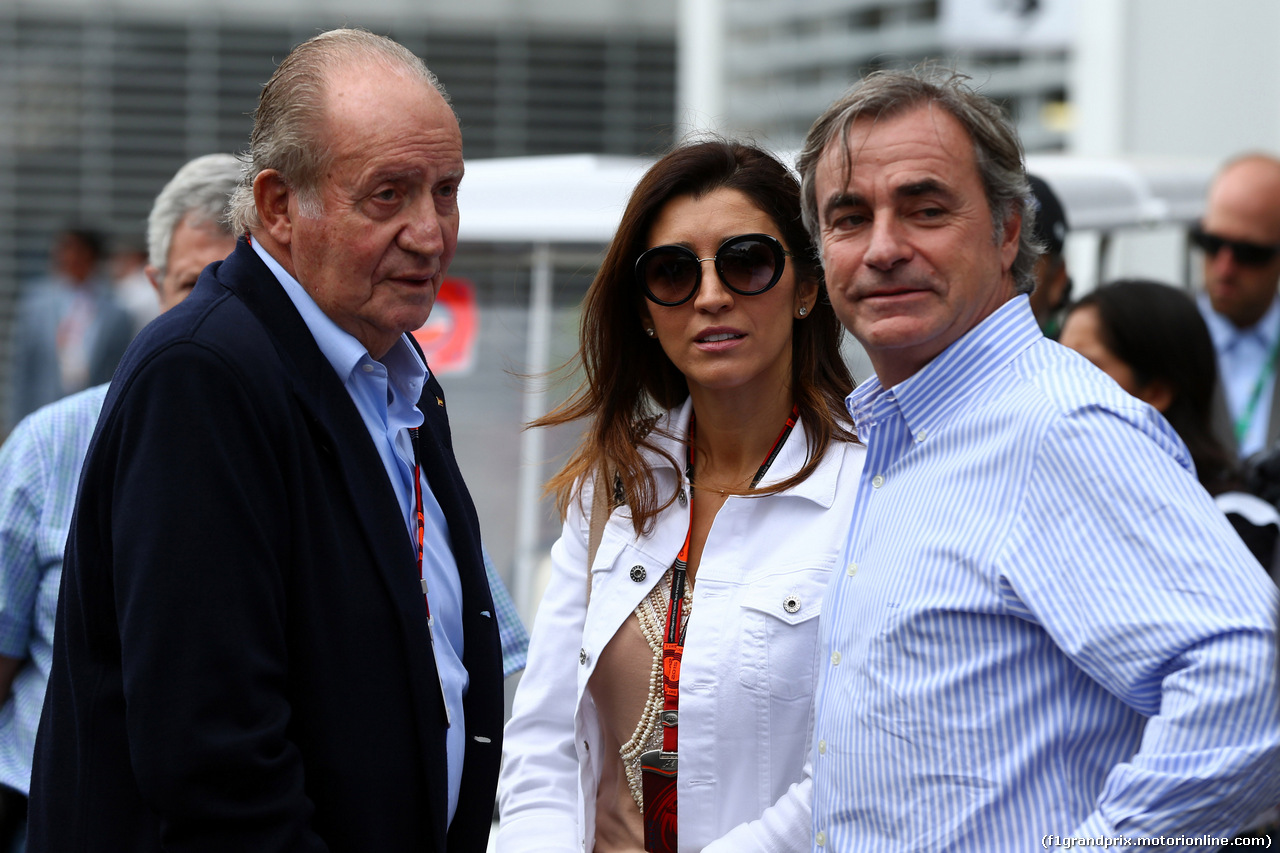 GP MESSICO, 30.10.2015 - (L-R) Juan Carlos I de Espana, Fabiana Flosi (BRA), Wife of Bernie Ecclestone e Carlos Sainz (ESP) WRC Champion former