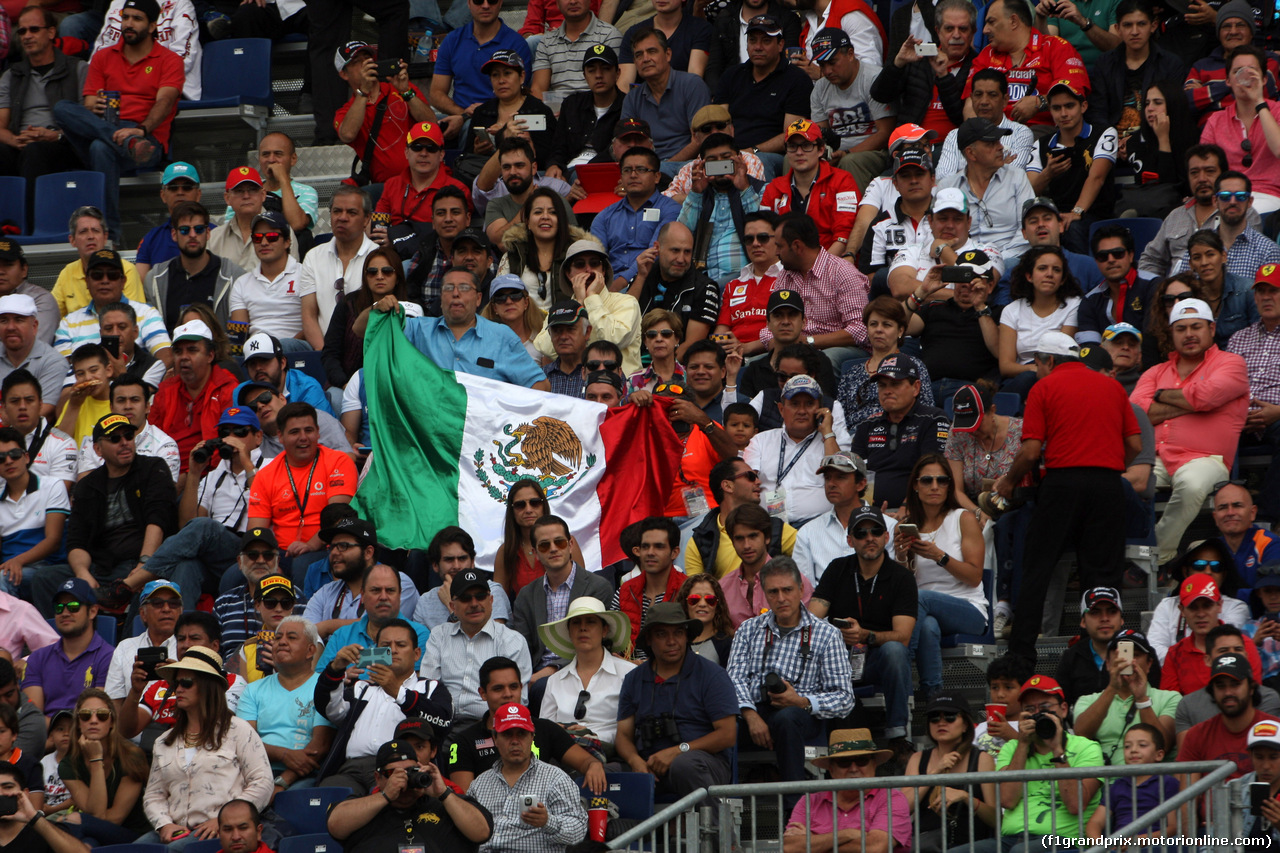 GP MESSICO, 30.10.2015 - Prove Libere 2, Fans