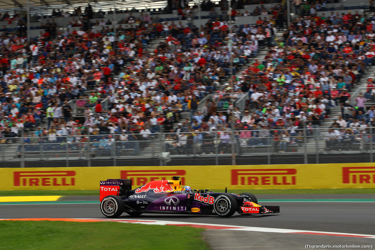 GP MESSICO, 30.10.2015 - Prove Libere 2, Daniel Ricciardo (AUS) Red Bull Racing RB11