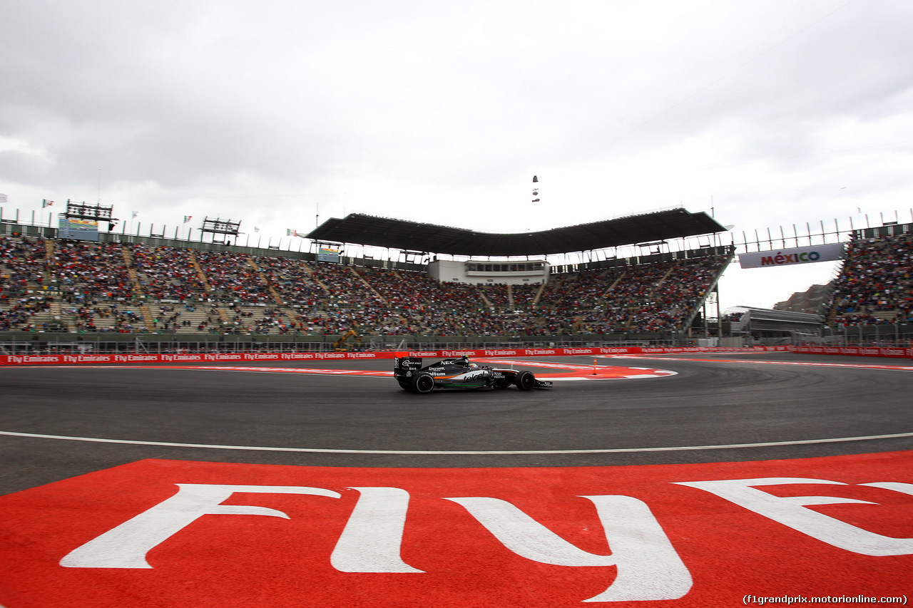 GP MESSICO, 30.10.2015 - Prove Libere 2, Sergio Perez (MEX) Sahara Force India F1 VJM08