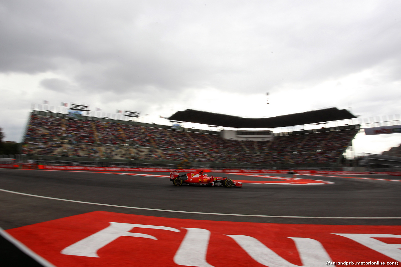 GP MESSICO, 30.10.2015 - Prove Libere 2, Kimi Raikkonen (FIN) Ferrari SF15-T