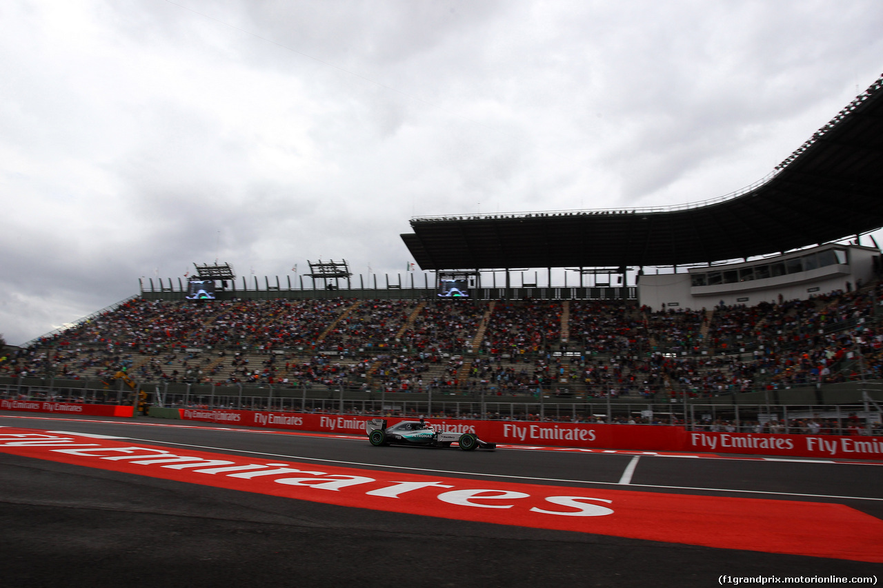GP MESSICO, 30.10.2015 - Prove Libere 2, Lewis Hamilton (GBR) Mercedes AMG F1 W06
