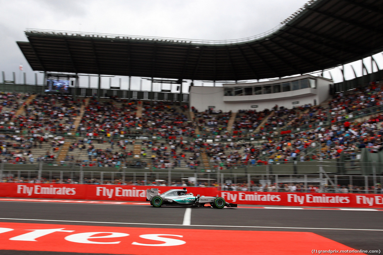 GP MESSICO, 30.10.2015 - Prove Libere 2, Lewis Hamilton (GBR) Mercedes AMG F1 W06