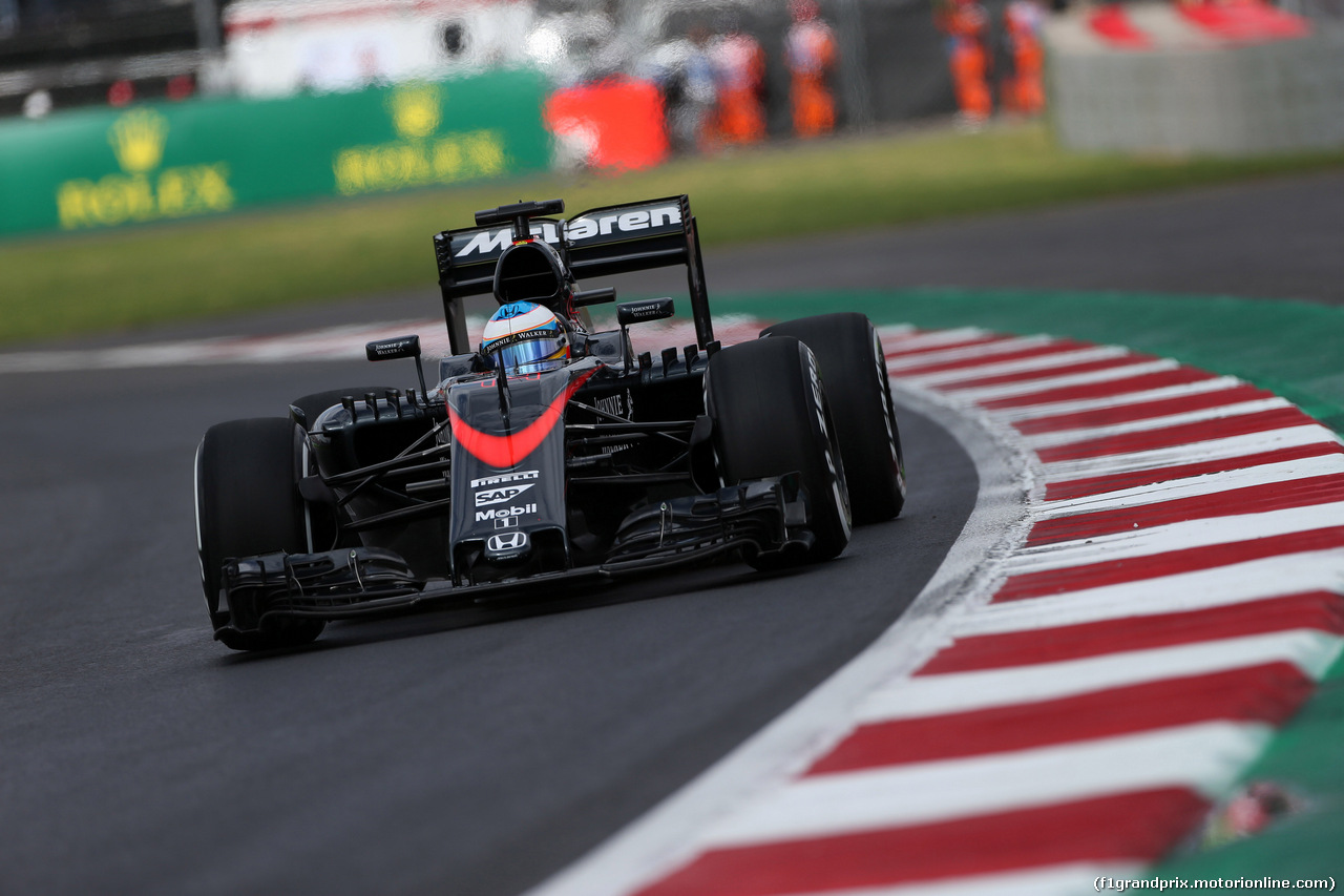 GP MESSICO, 30.10.2015 - Prove Libere 2, Fernando Alonso (ESP) McLaren Honda MP4-30