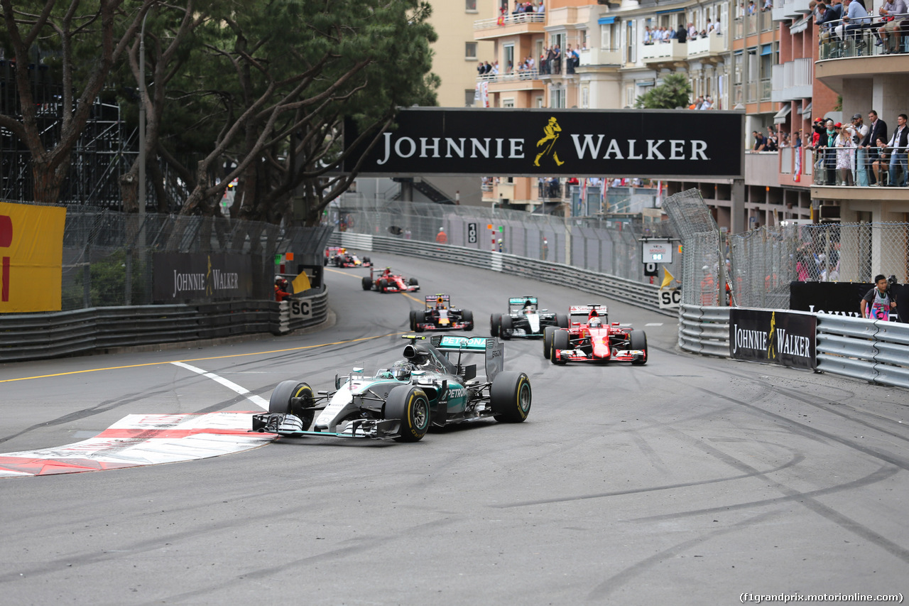 GP MONACO, 24.05.2015- Gara, Nico Rosberg (GER) Mercedes AMG F1 W06