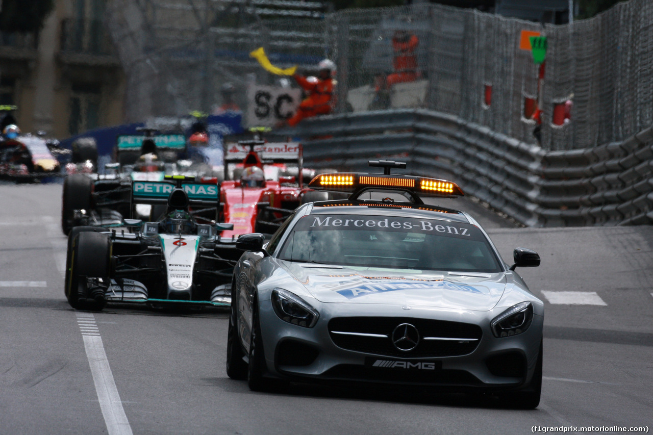 GP MONACO, 24.05.2015- Gara, The safety Car lead the group