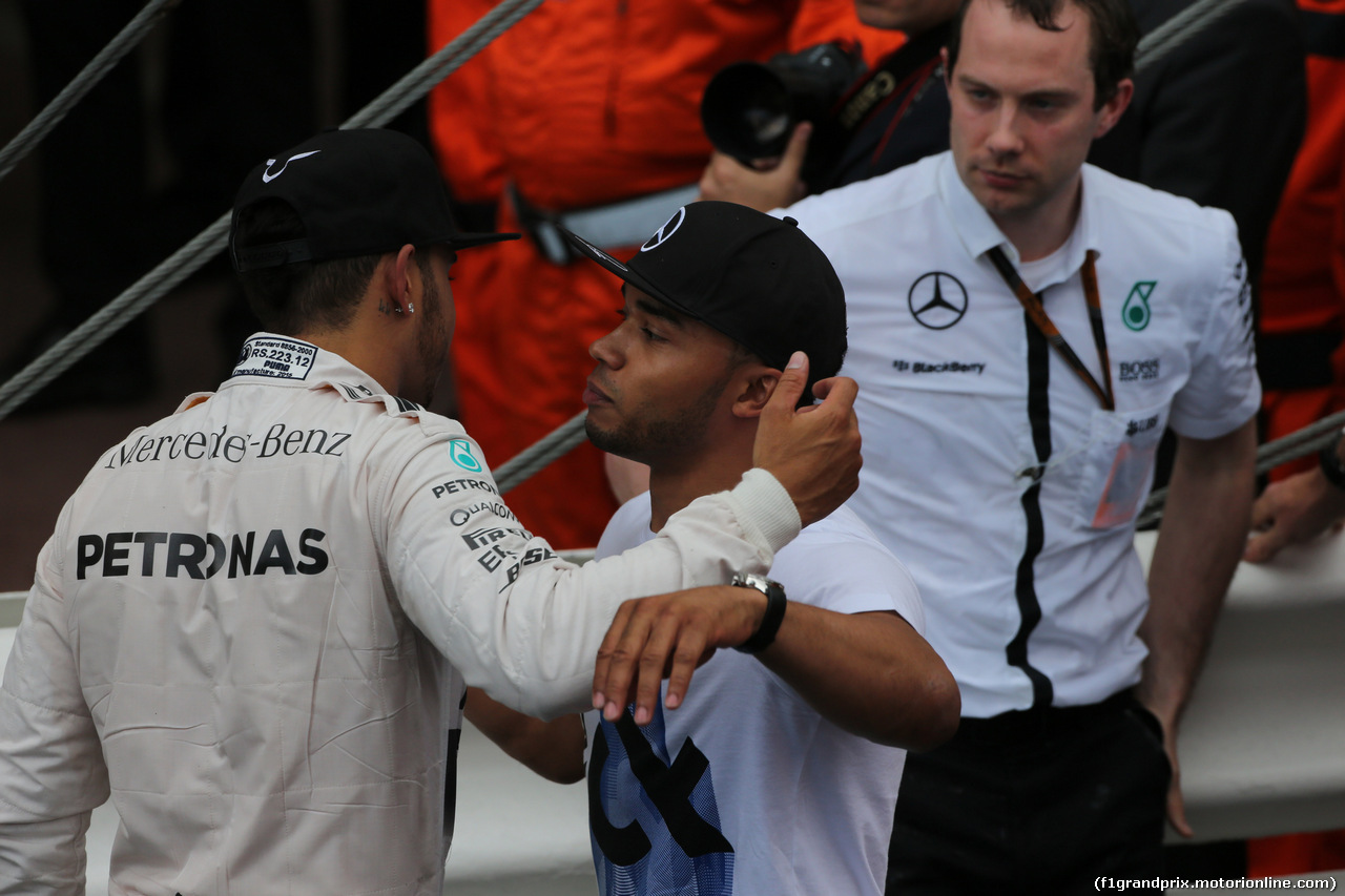 GP MONACO, 24.05.2015- Lewis Hamilton (GBR) Mercedes AMG F1 W06  e his brother