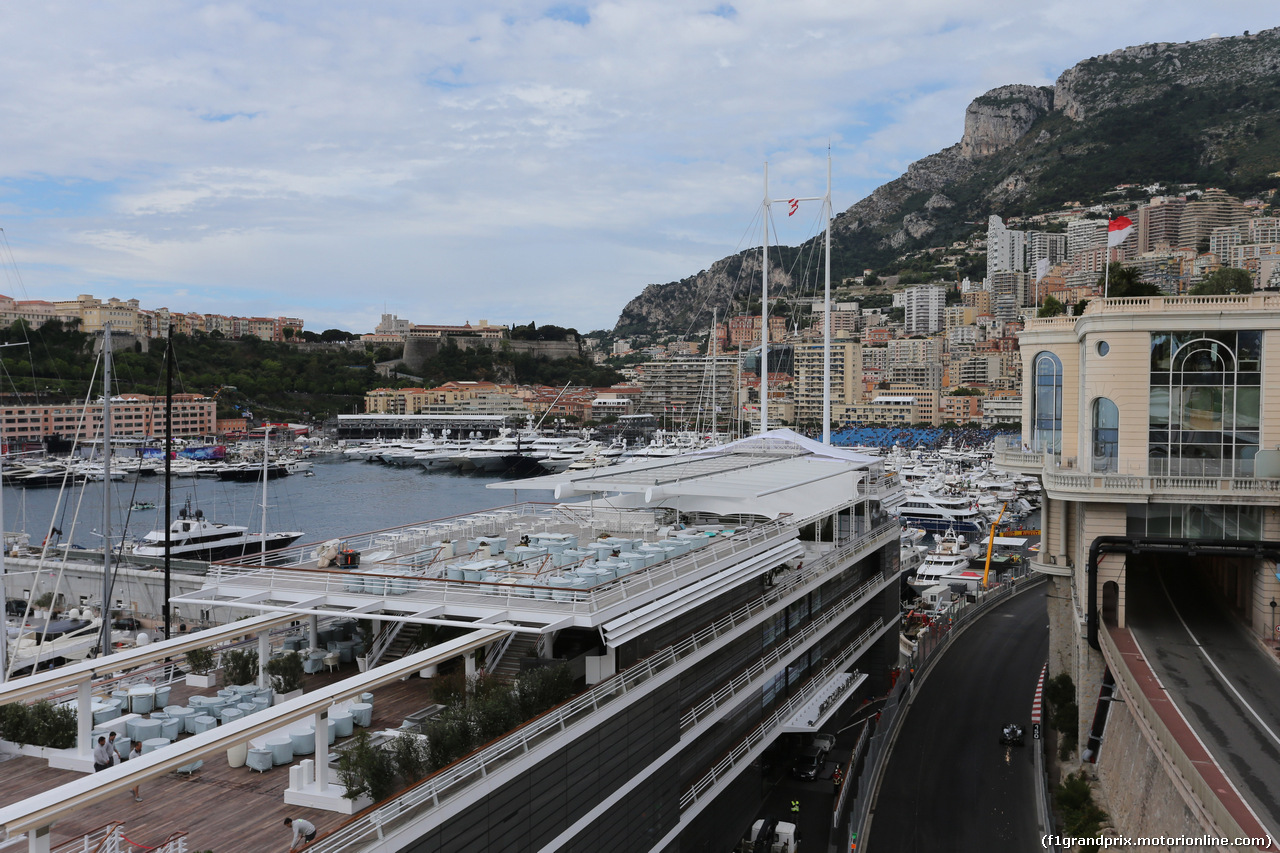 GP MONACO, 21.05.2015- Prove Libere 1, Nico Rosberg (GER) Mercedes AMG F1 W06