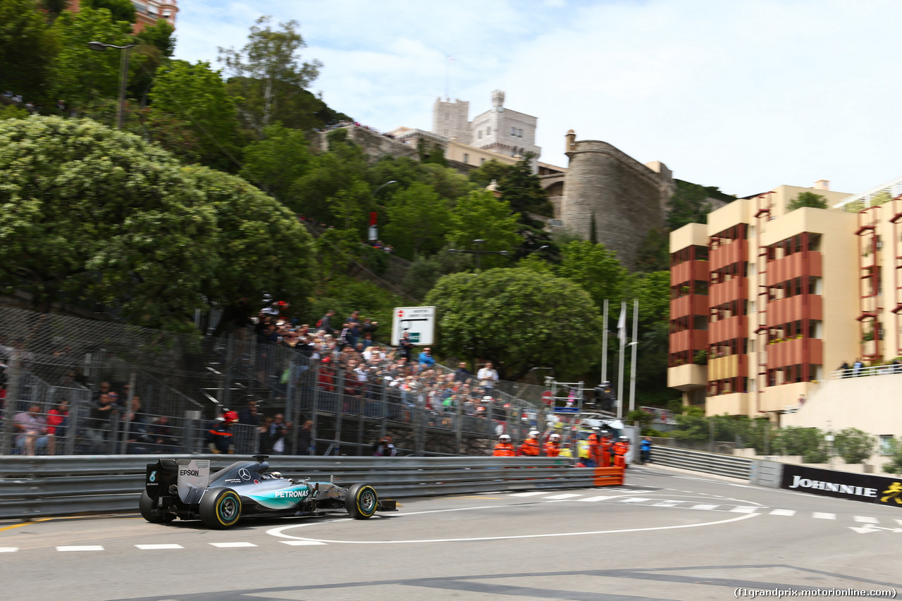 GP MONACO, 21.05.2015- Prove Libere 1, Lewis Hamilton (GBR) Mercedes AMG F1 W06