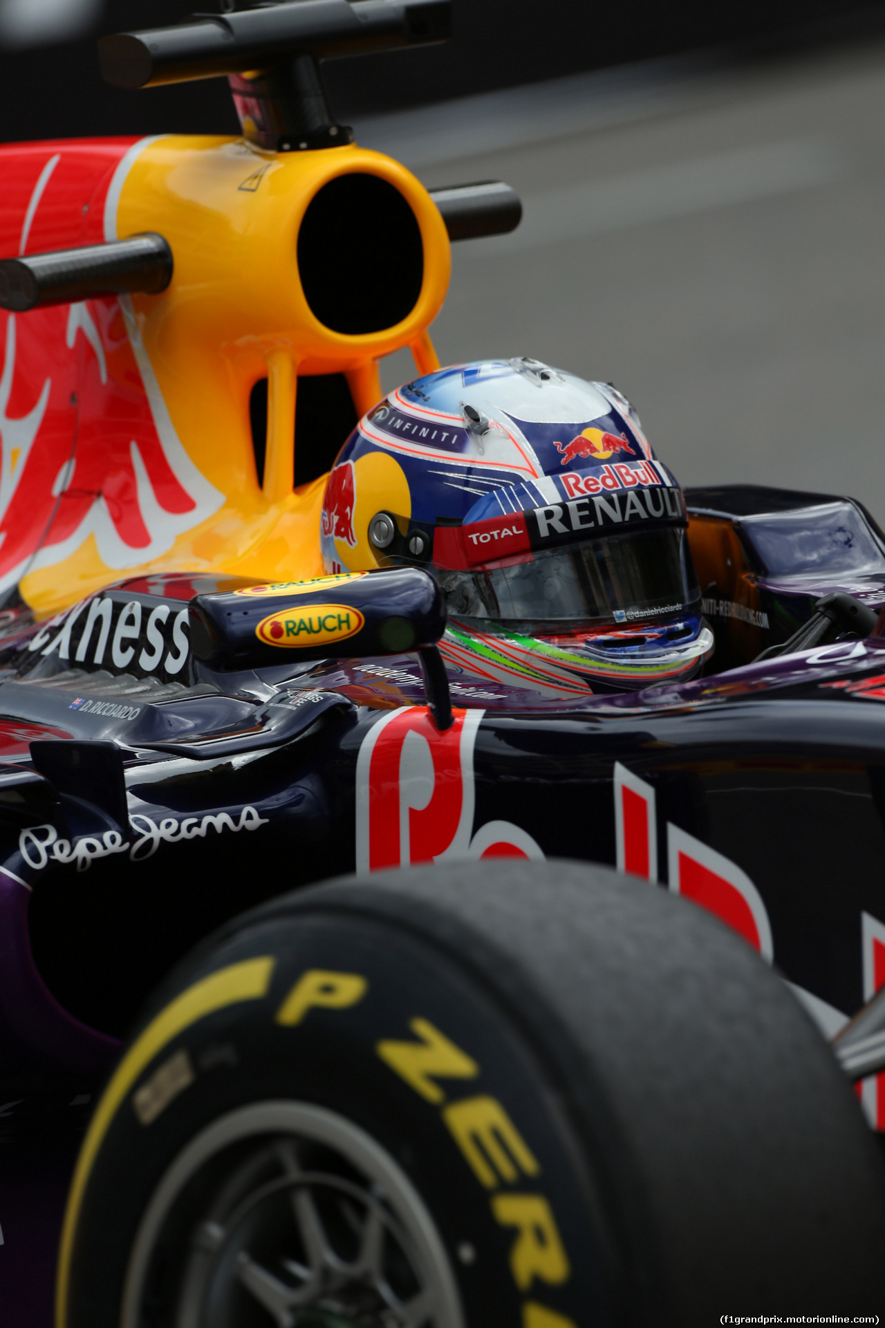 GP MONACO, 21.05.2015- Prove Libere 2, Daniel Ricciardo (AUS) Red Bull Racing RB11